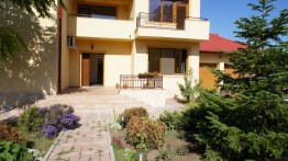 Iancu Nicolae – Jolie Ville, 7 room villa