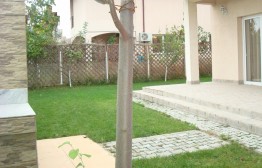 House for sale Bucharest 5 rooms Straulesti area 276 sqm