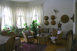 Lascar Catargiu, 9 room villa