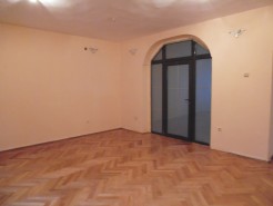 Villa for sale 10 rooms Stefan cel Mare-Eminescu area, Bucharest 607 sqm