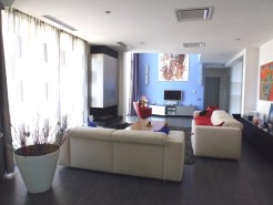 Villa for sale 6 rooms Baneasa area, Bucharest 660 sqm