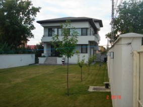 Villa for sale 5 rooms Bucharest Baneasa area