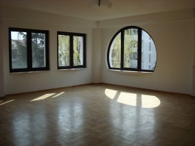 Apartment for rent 4 rooms Charles de Gaulle area, Bucharest 132 sqm