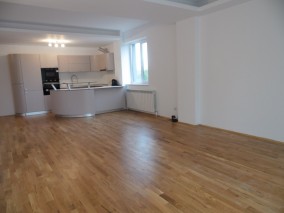 Apartament de inchiriat 4 camere zona Sisesti, Bucuresti