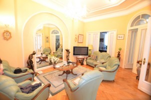 Apartment for rent 5 rooms Unirii-Calarasi area, Bucharest 240 sqm