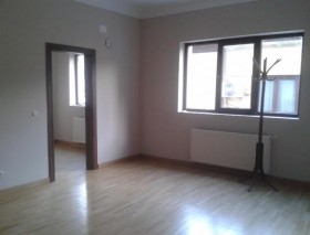 Apartment for rent in villa 3 rooms Dorobanti Square area, Bucharest 88 sqm