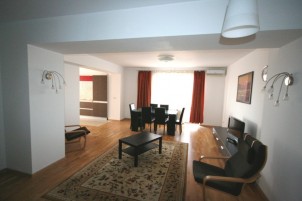 Apartment for sale 3 rooms Pantelimon-Florilor Park area, Bucharest 140 sqm