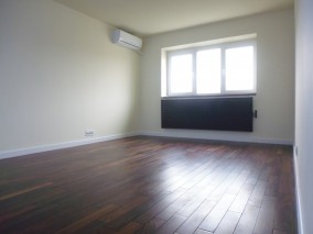 Apartment for sale 4 rooms Baneasa area, Bucharest 121 sqm