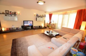 Apartment for sale 4 rooms Primaverii area, Bucharest 200 sqm