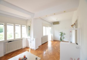 Apartment for sale 4 rooms Unirii-Sfantul Stefan area, Bucharest 100 sqm