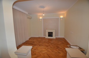 Apartment for sale 4 rooms Unirii-Sfantul Stefan area, Bucharest 90 sqm