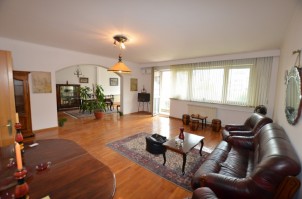 Apartment for sale 5 rooms Aviatorilor area, Bucharest 216 sqm