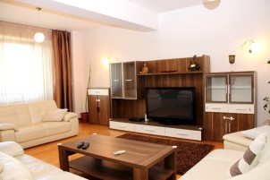 Duplex apartment for sale 4 rooms Aviatorilor area, Bucharest 195 sqm