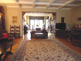 Apartment in villa for sale 7 rooms Dorobanti-Capitale area, Bucharest 600 sqm