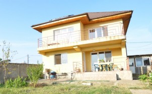 House for sale 6 rooms Cernica-Autostrada Soarelui area 200 sqm