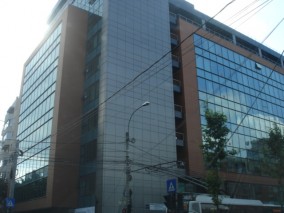 Calea Calarasilor, Office building