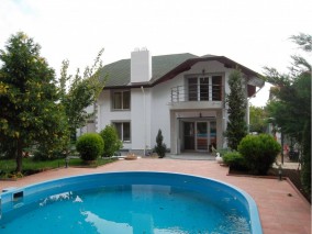 Villa for rent 7 rooms Iancu Nicolae area, Bucharest