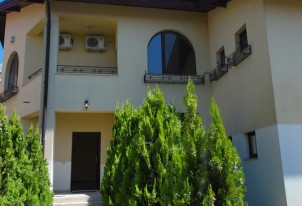 Villa for rent 5 rooms Pipera area, Bucharest 250 sqm