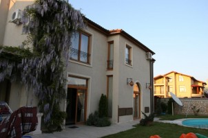 Villa for rent 6 rooms Iancu Nicolae area, Bucharest