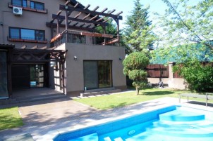 Villa for rent 6 rooms Pipera, Bucuresti 600 sqm