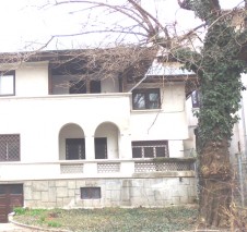 Villa for sale 9 rooms Unirii area, Bucharest 709 sqm