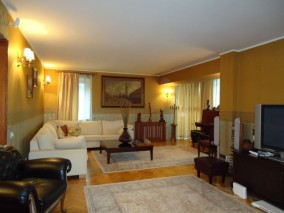 Villa for sale Pipera-Baneasa area, Bucharest 800 sqm